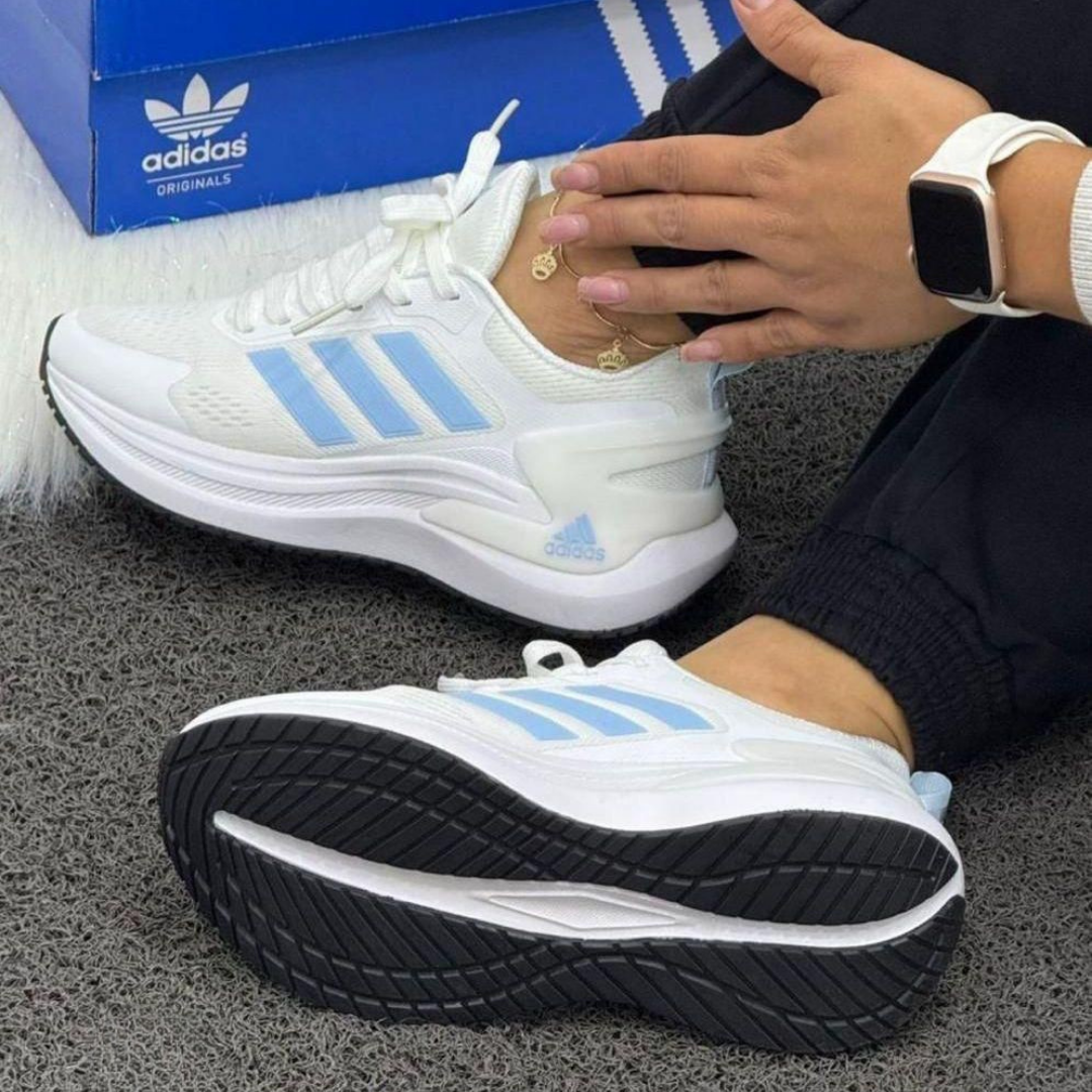 Tenis Adidas