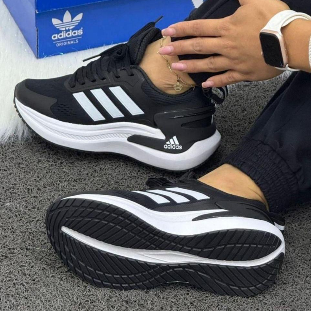 Tenis Adidas