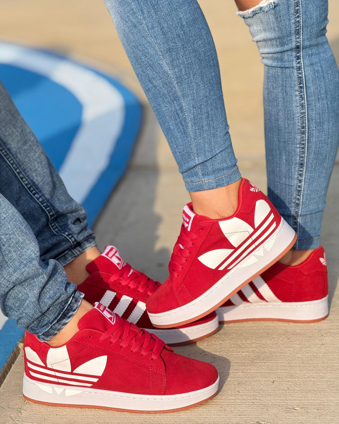 TENIS ADIDAS FLOR