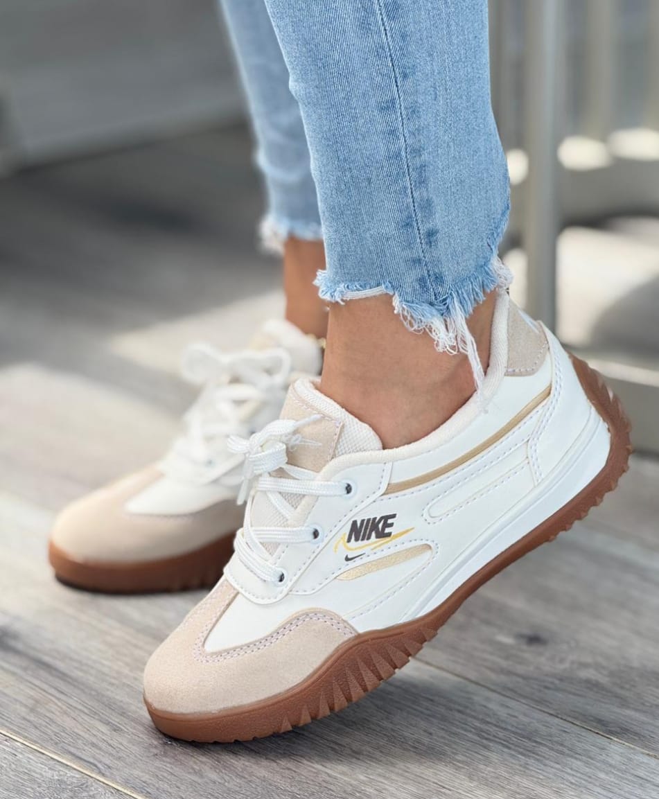 TENIS NIKE